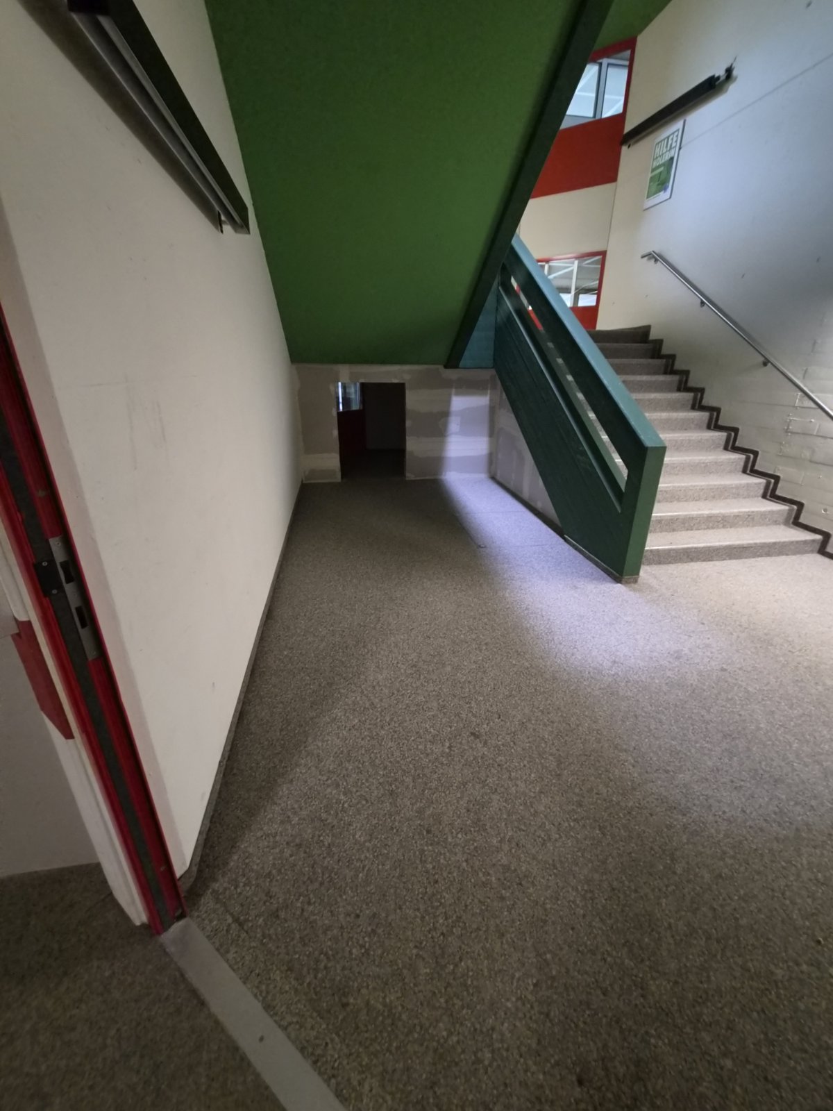 Trockenbau und Schallschutzwände in der Längenfeldschule Ehingen Bild 1